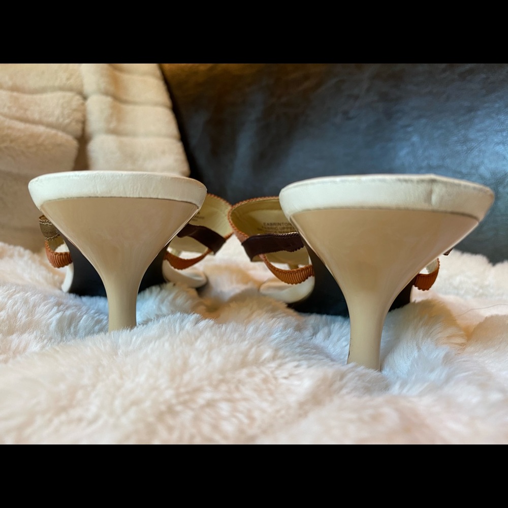 Enzo Angiolini Thong Sandal - Picture 4 of 7